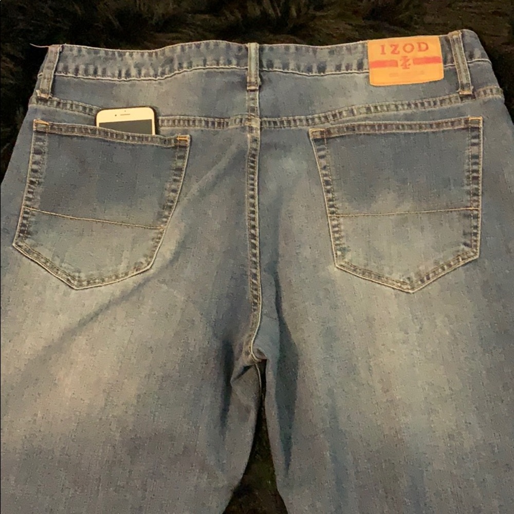 SOLD IZOD Men’s 40 x 32 Relaxed Fit Jeans - Picture 7 of 8